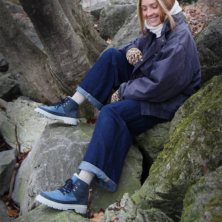 Ice Wooler - Blue Raisa