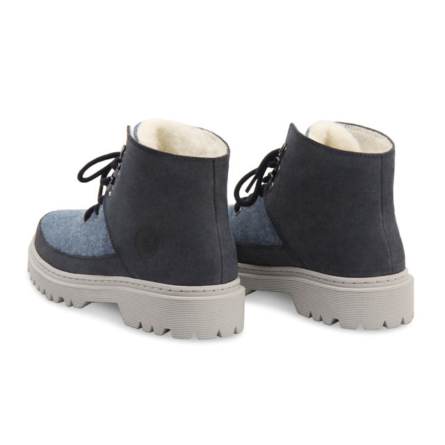 Ice Wooler - Blue Raisa